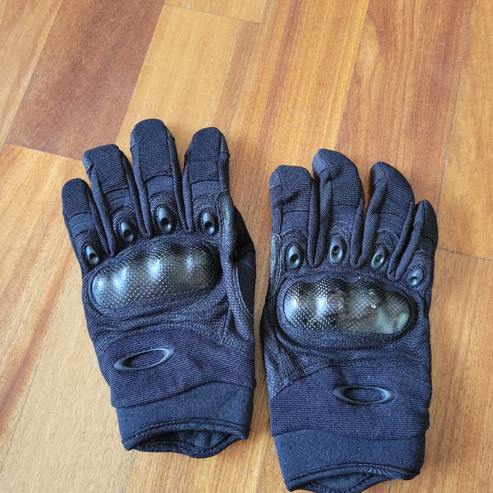 Oakley factory pilot 2.0 gloves